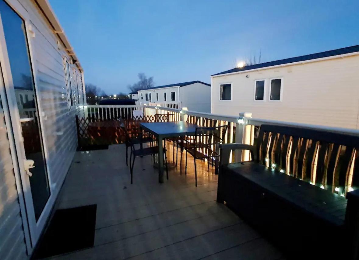 15 Kestrel Close Hot Tub Retreat Tattershall Kültér fotó